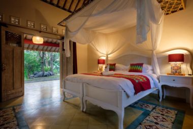 Deluxe bedroom with king size bed at Sidemen retreat