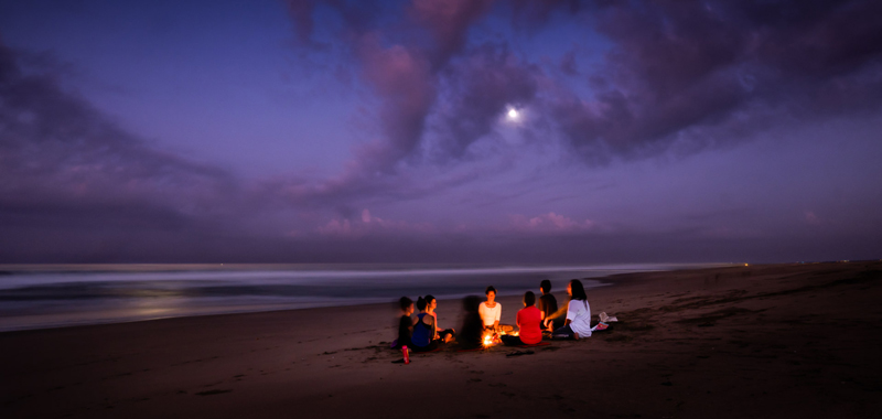 YTT students meditation during the full moon